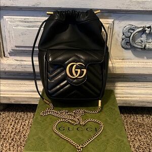 BRAND NEW Gucci Black Marmont Mini bucket w/box